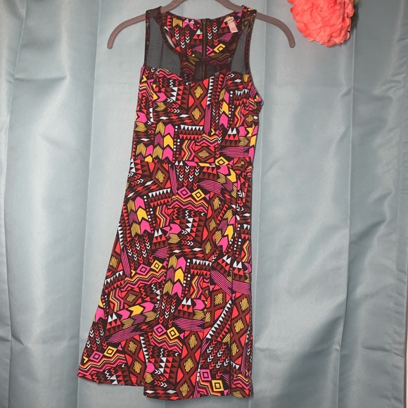 3/15🔥Aztec sheer neck dress - Picture 3 of 12